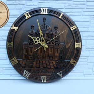 Часы резные  Храм Христа Спасителя